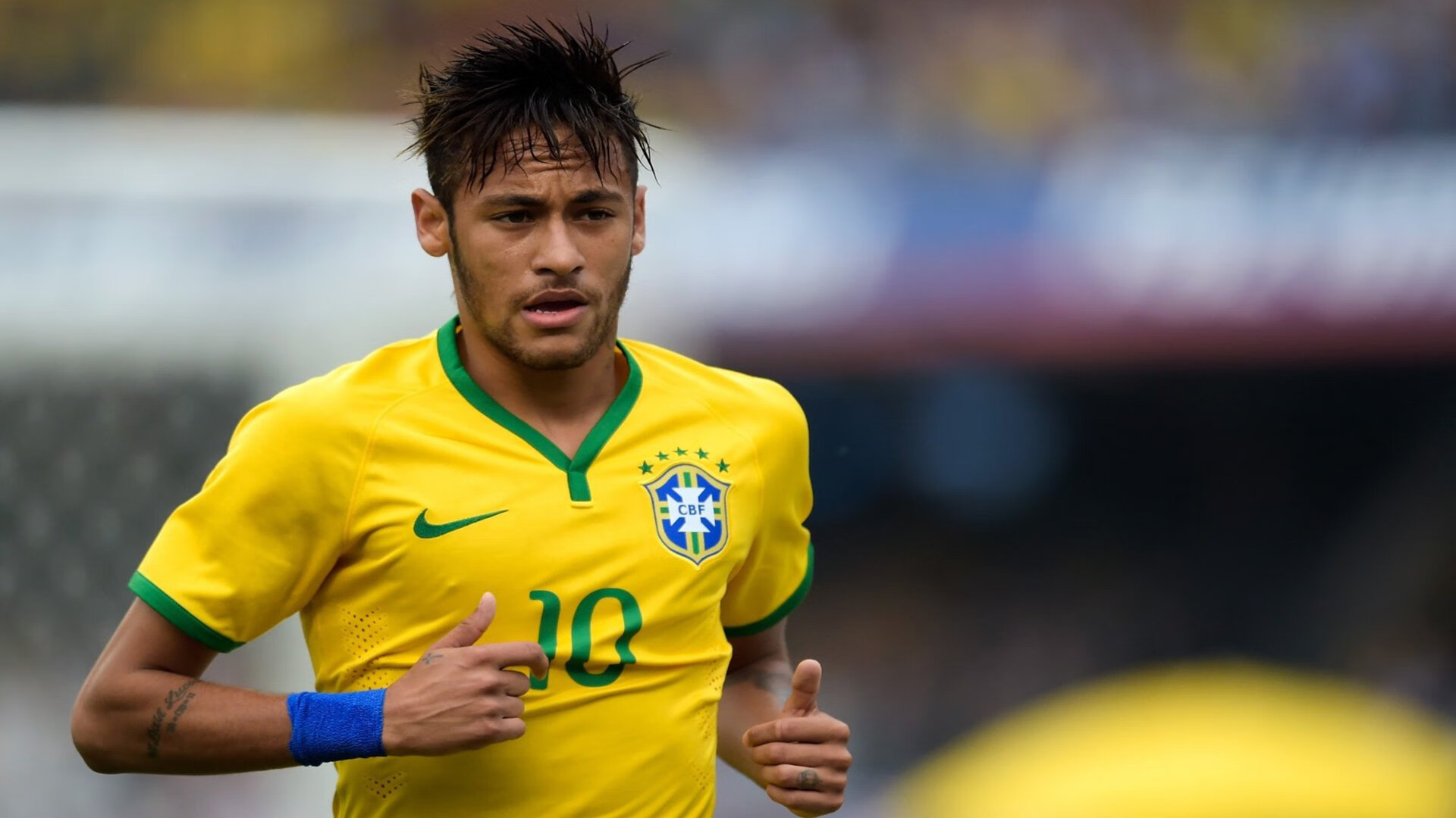 英超冠军最后冲刺：一场场“生死战”精彩绝伦